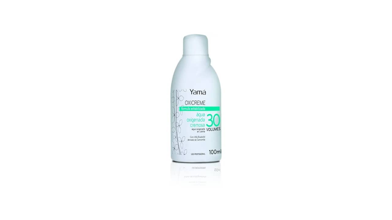 Melhor água oxigenada para cobrir cabelo branco: 20 ou 30 Volumes?