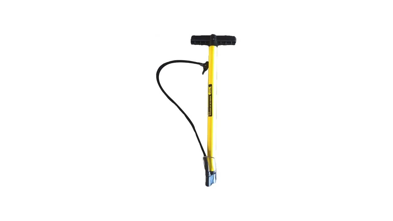 Melhor bomba de encher pneu de bicicleta: Manual ou Elétrica?