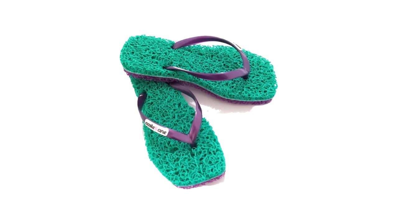 Melhor Chinelo para Pés Rachados: Alívio e Conforto com Massagem