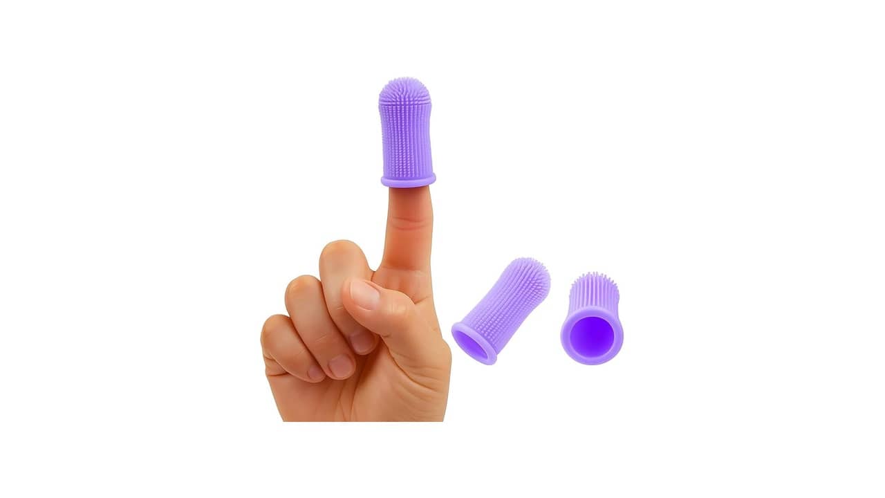 Melhor Escova de Dente para Cachorro: Dedeira ou Cabo Longo?