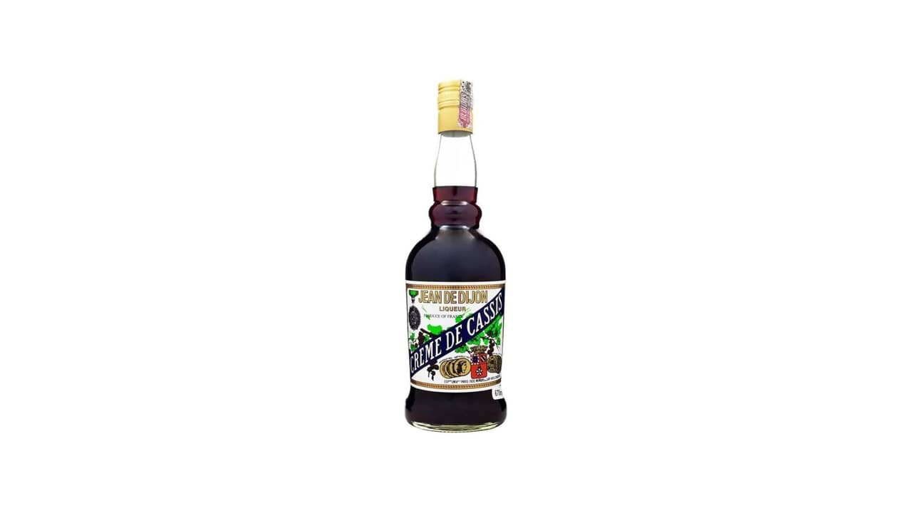 Melhor Licor Cassis: 8 Opções para Drinks e Doces