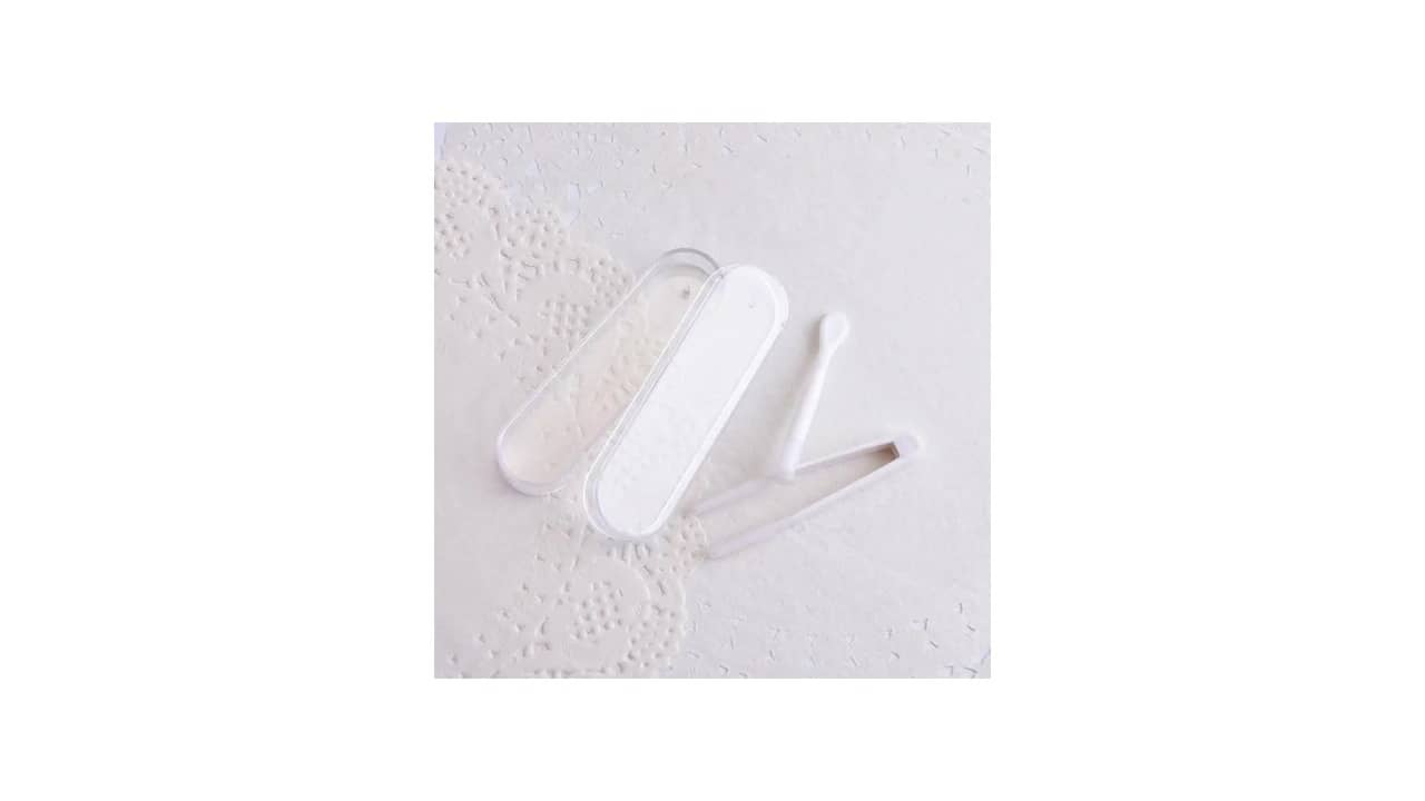 Melhor marca de lente de contato para astigmatismo: Kit de Cuidados