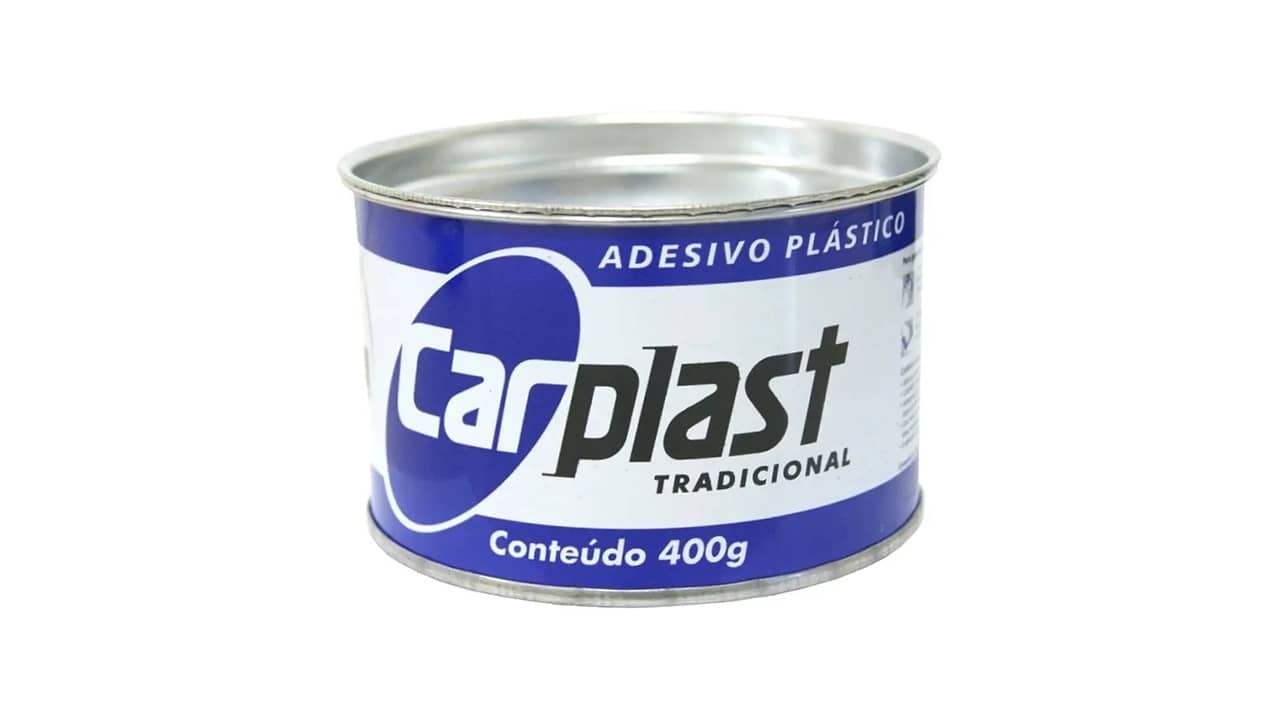 Qual a Melhor Massa Plástica para Carros: Revitalização e Polimento Eficientes