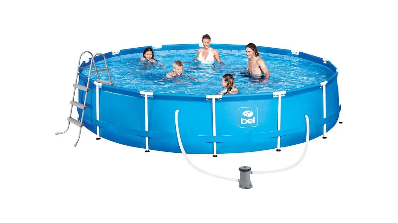 Qual a Melhor Piscina com Escada: Análise Completa das 10 Melhores Opções